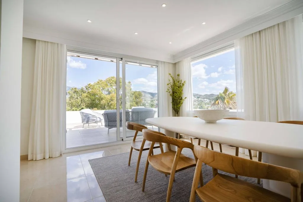 Söögituba - Penthouse with Golf Course Views in Marbella