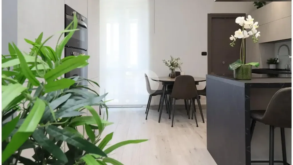 Cuisine - Modernised Apartment with Balcony in Lucento, Turin