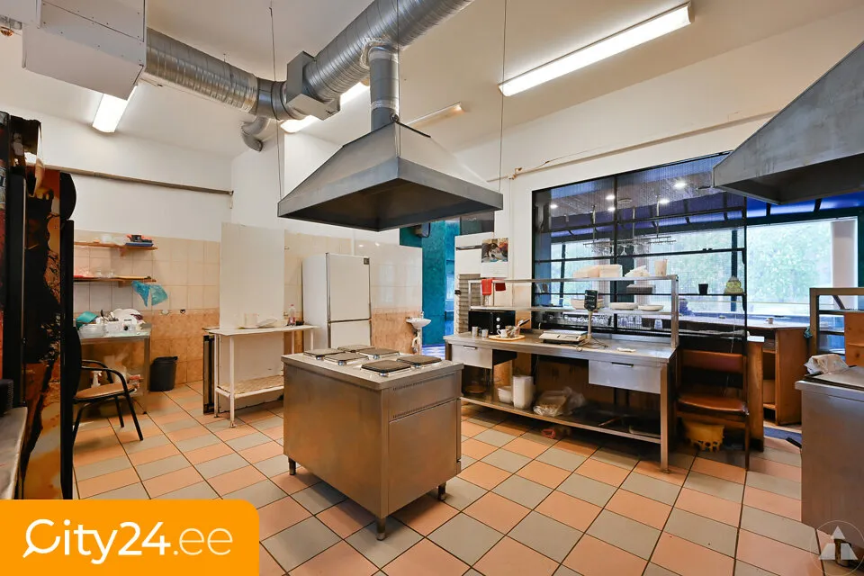 Cuisine - Commercial Space with Large Windows in Riga