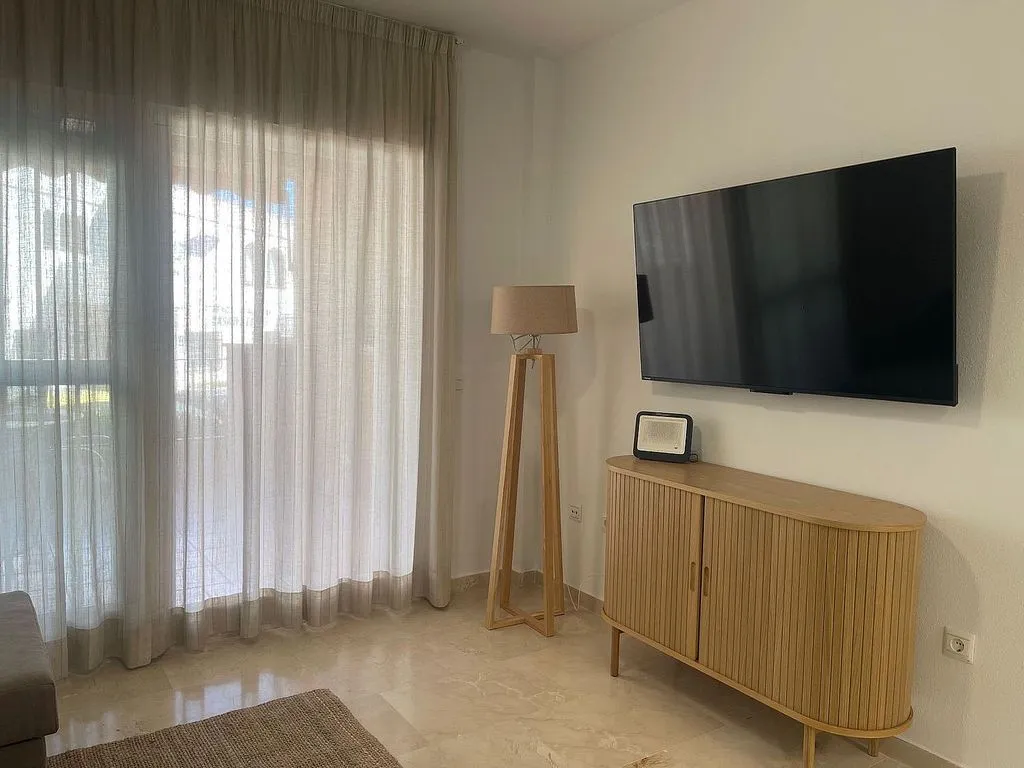 Elutuba - 1-Bedroom Apartment with Pool in Casares