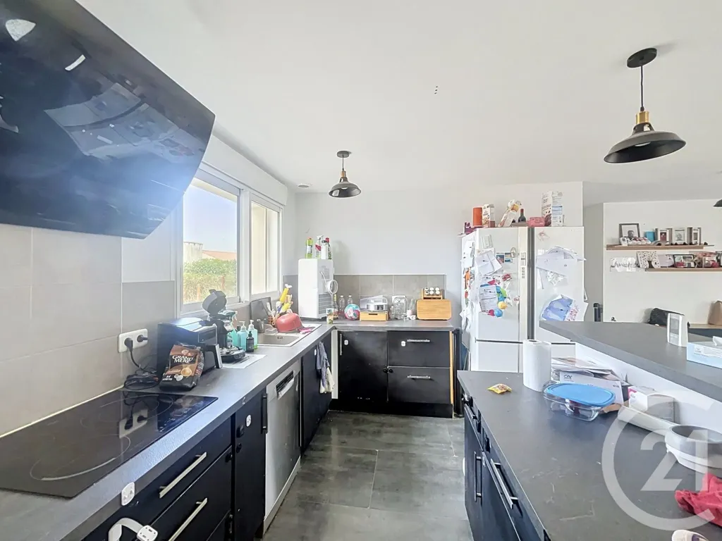 Köök - Spacious House with Garden in Luçon