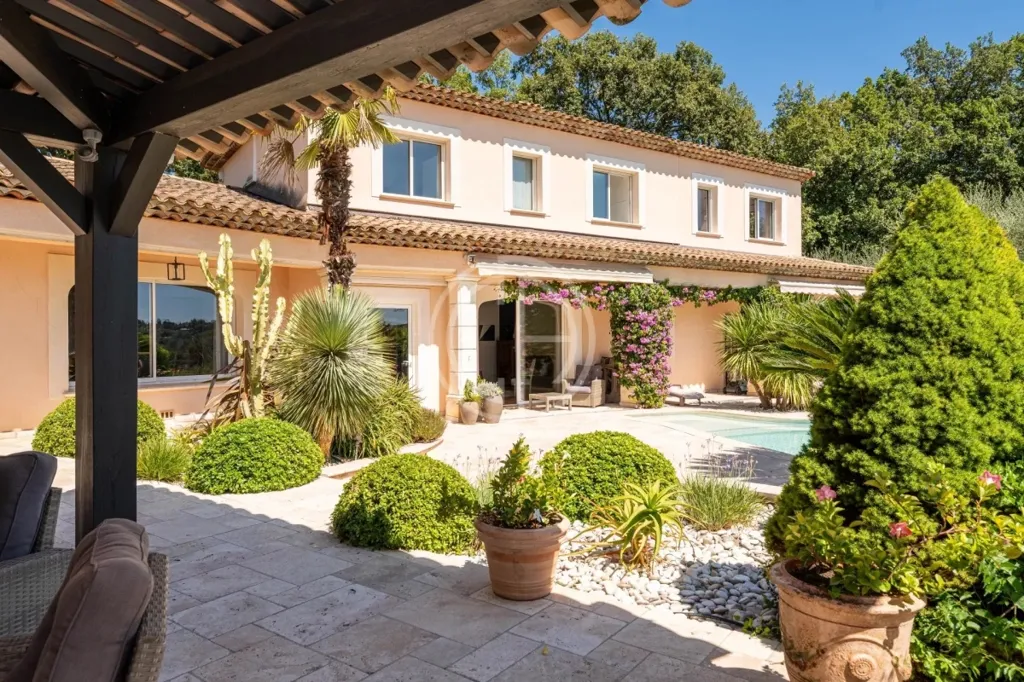 Terrass - Bastide with Pool in Mougins