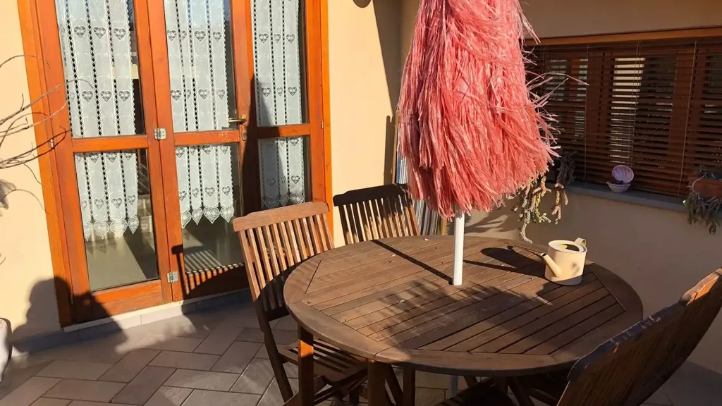 Terrass - Four-Bedroom Apartment with Terrace in Florence