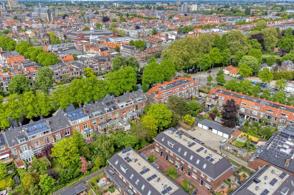 6-room house in Leiden