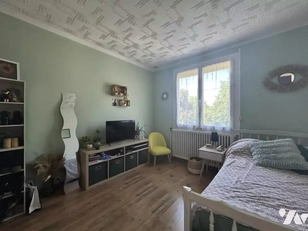 Chambres - Maison avec Piscine et Jardin à Montélimar