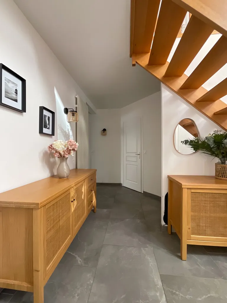 Esik - Renovated House with Pool in Hem