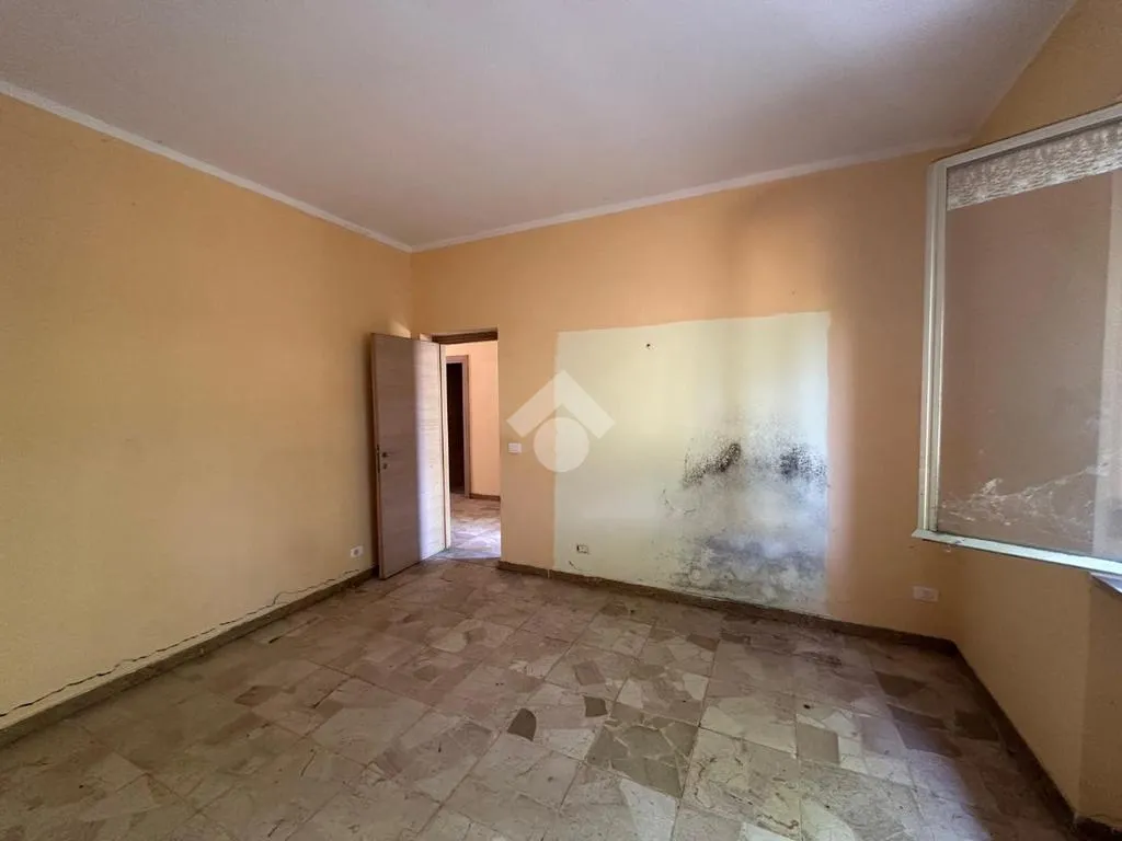 Pièces - Single-Storey Villa with Garden in Capannori