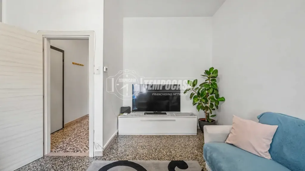 Elutuba - Central Trilocale with Balcony in Faenza
