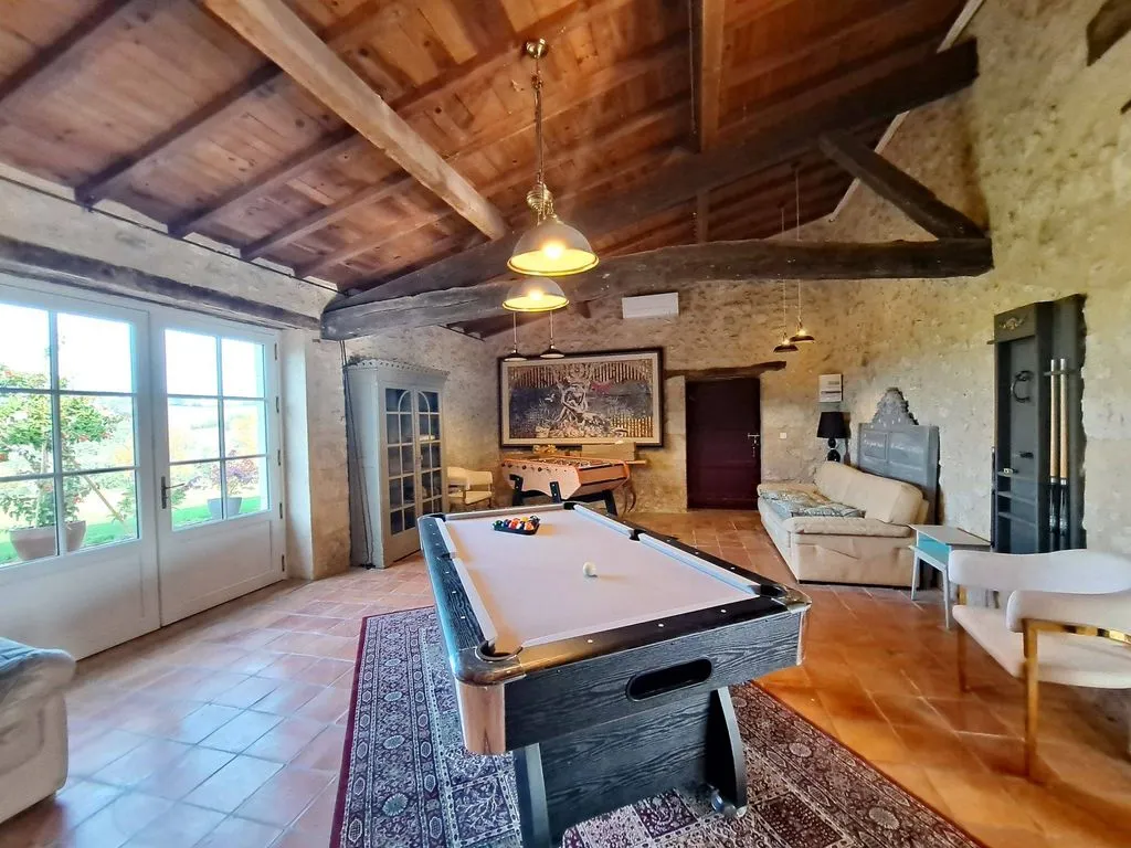 Séjour - Maison de Luxe avec Piscine à Condom