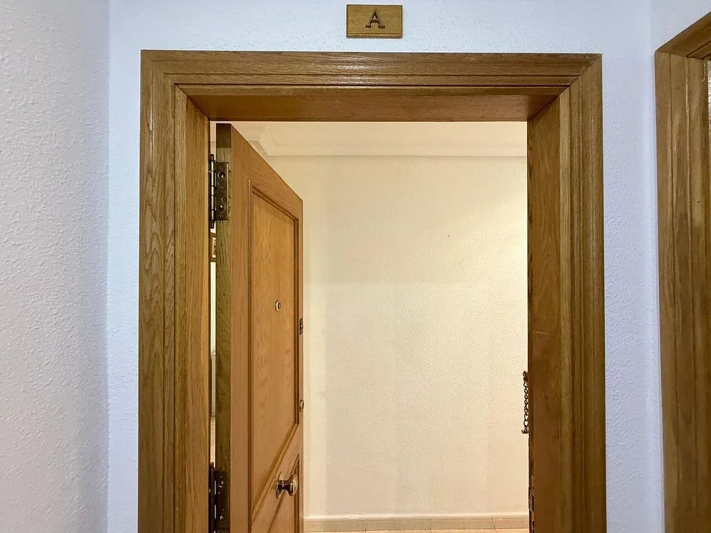 hallway_entrance