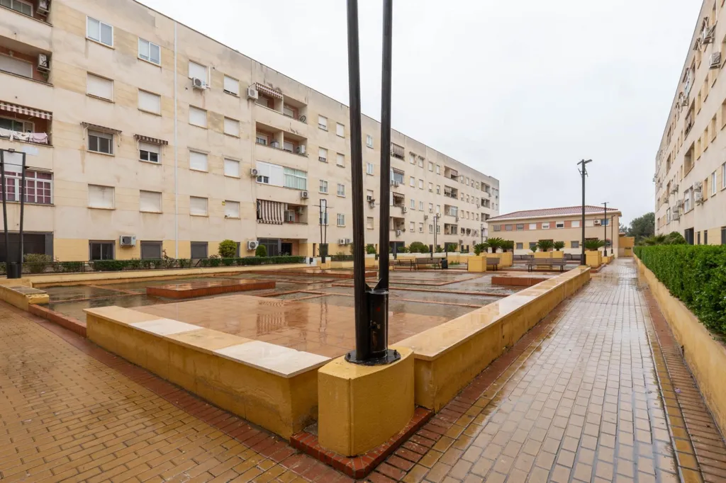 Aed - Duplex with Garage in Alcalá la Real, Granada