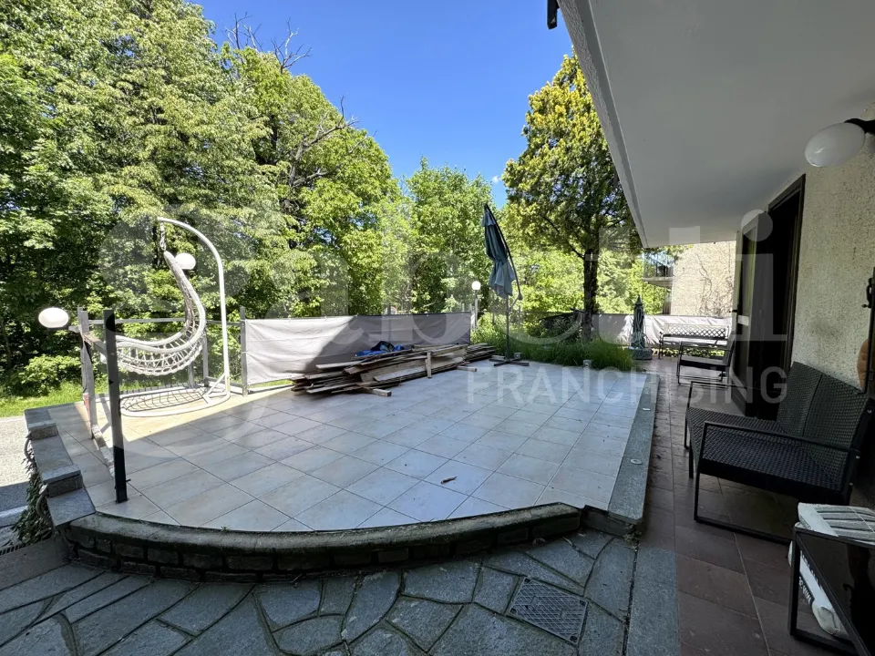 Terrace - Rustic House with Garden in Giaveno