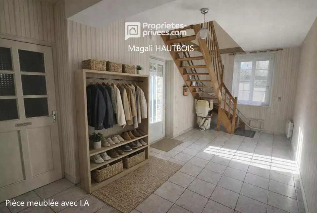 Esik - Character Stone House with Courtyard in Pontaubault