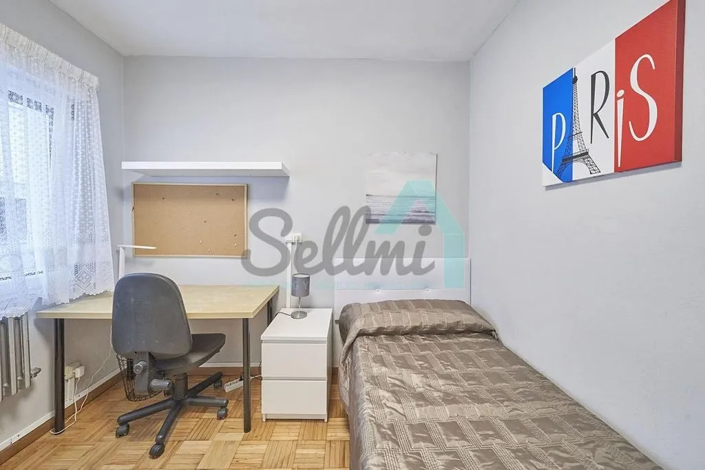 Camere da letto - Furnished Flat with Study Spaces in Oviedo