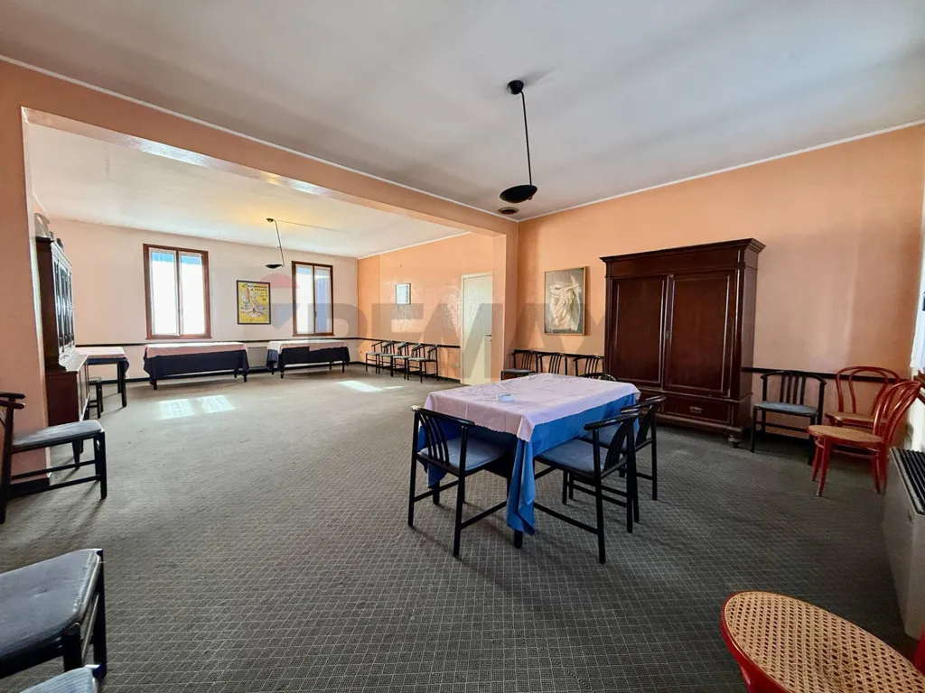 Salle à manger - Restaurant with Apartment in Cremona's Migliaro