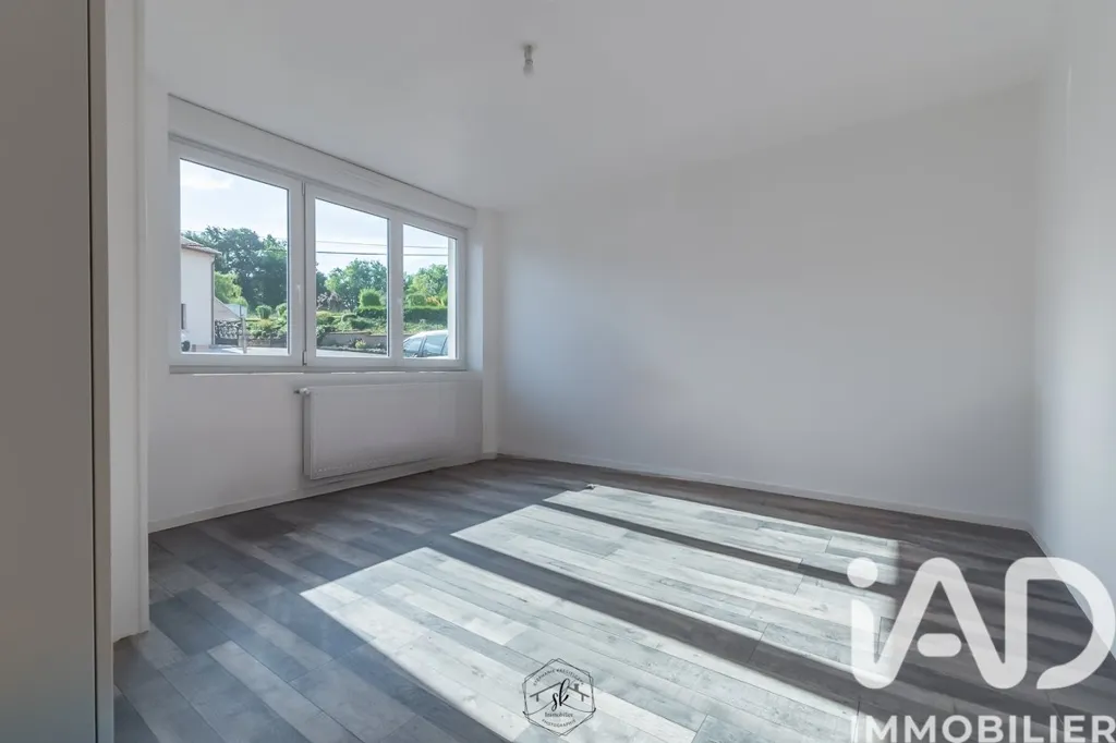 Pièces - Villa Rénovée avec Jardin à Thionville