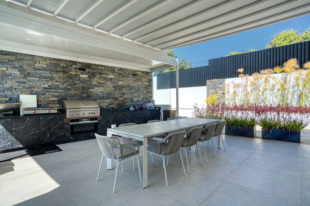 Terrass - Luxury Villa with Pool in East Marbella