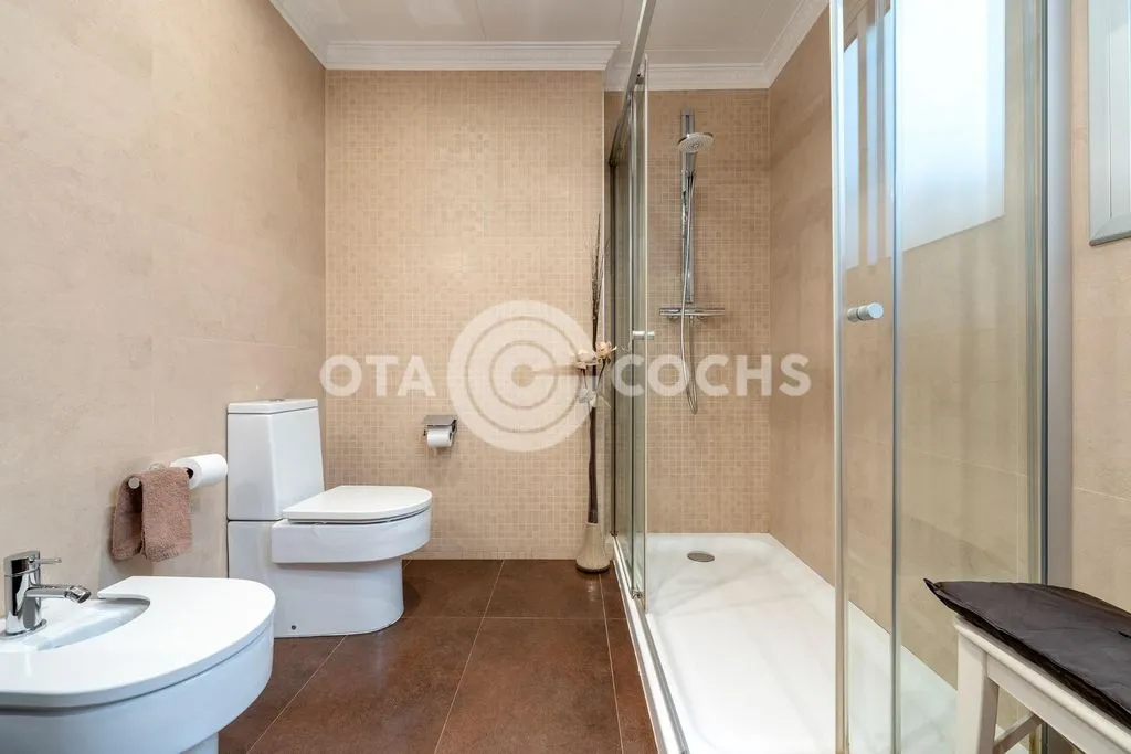 Vannitoad - Luxury Apartment Complex in Reus Centre