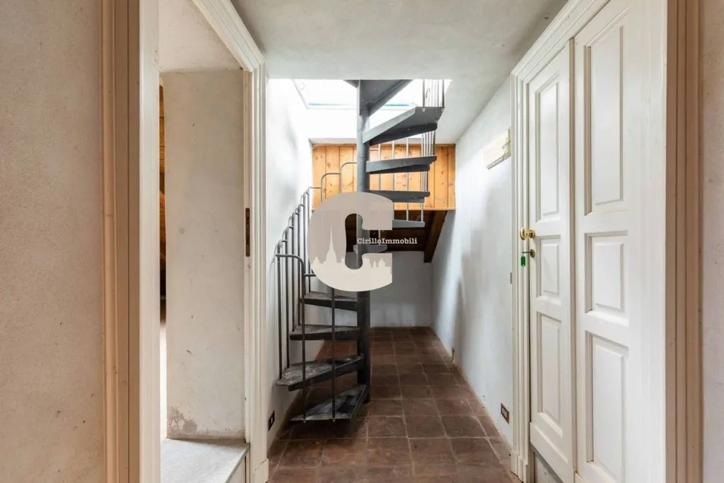 Toad - Luxury Villa with Panoramic Views in Revigliasco d'Asti