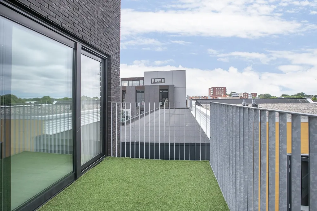 Balcony - Stylish 3-Bedroom Apartment in Hoofddorp