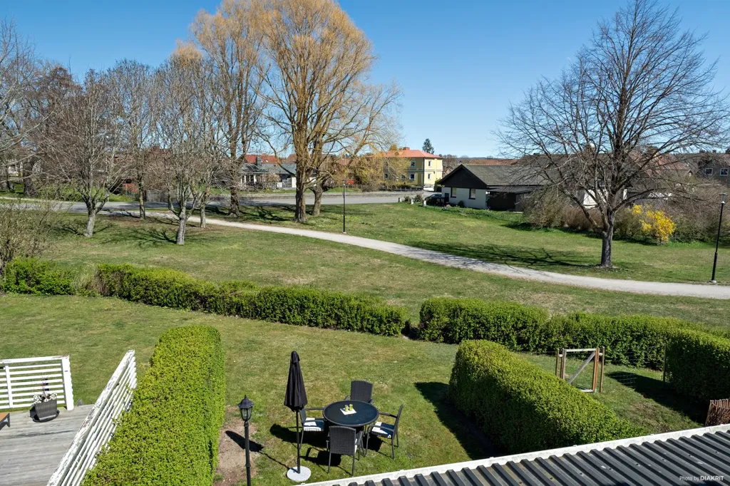 Aed - Well-Maintained Flat with Balcony in Bromölla