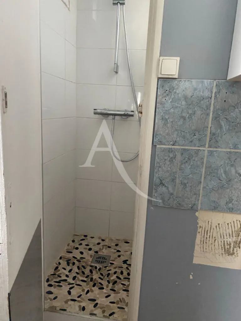 Bagni - Studio with Kitchen near Clignancourt, Saint-Ouen