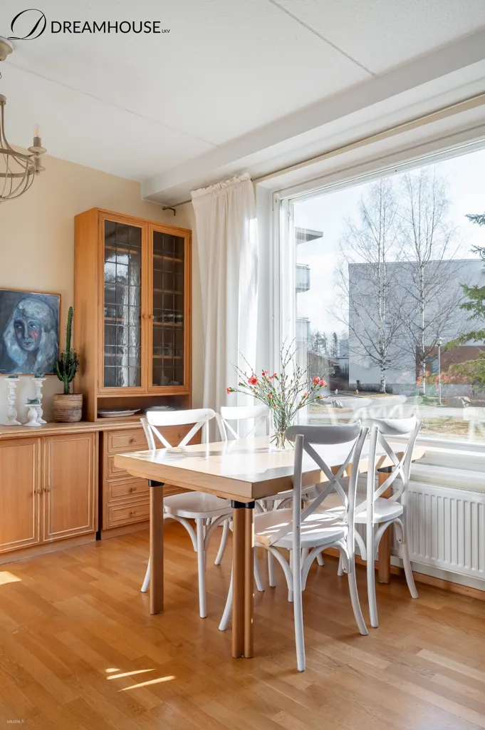 Salle à manger - Apartment with Balcony and Sauna in Espoo
