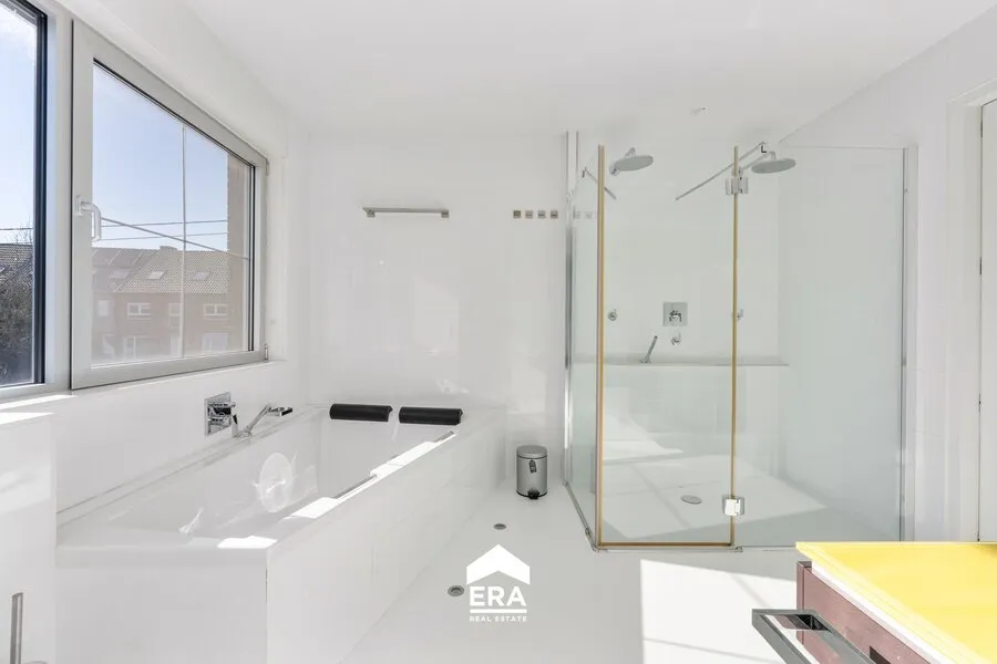 Vannitoad - Energy-Efficient House with Poolhouse in the Area