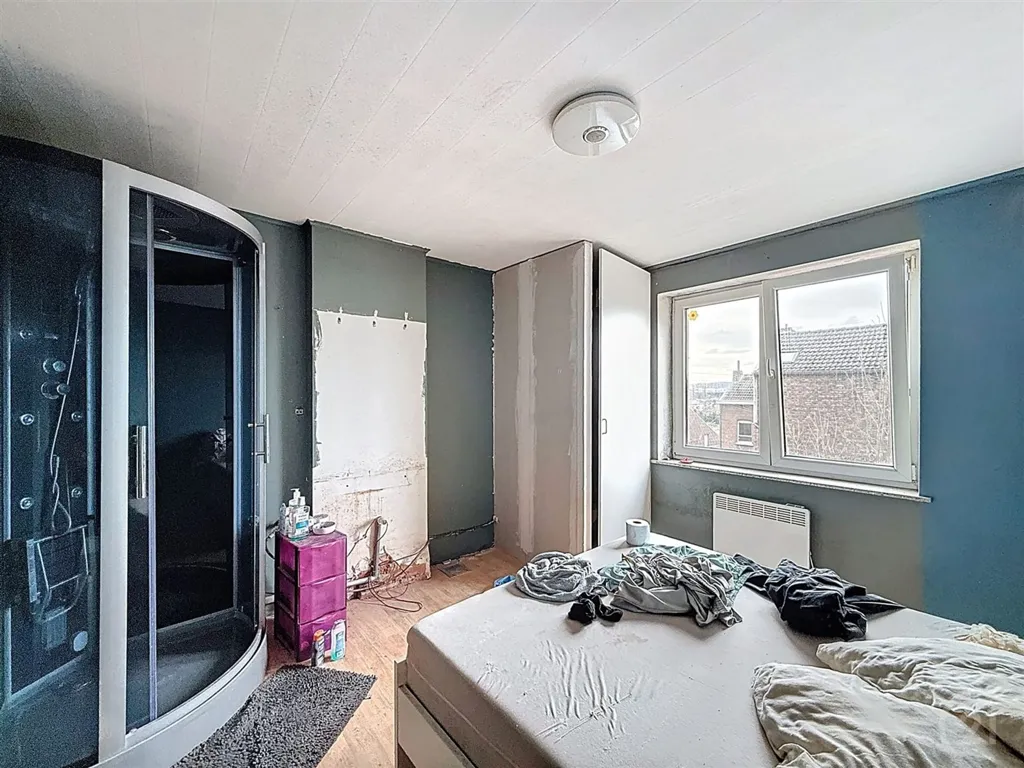 Magamistoad - 1-Bedroom House for Renovation in Wandre