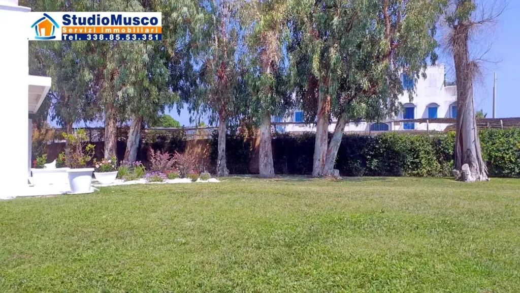 Giardino - Rustic Villa with Sea View on Lungomare Circe
