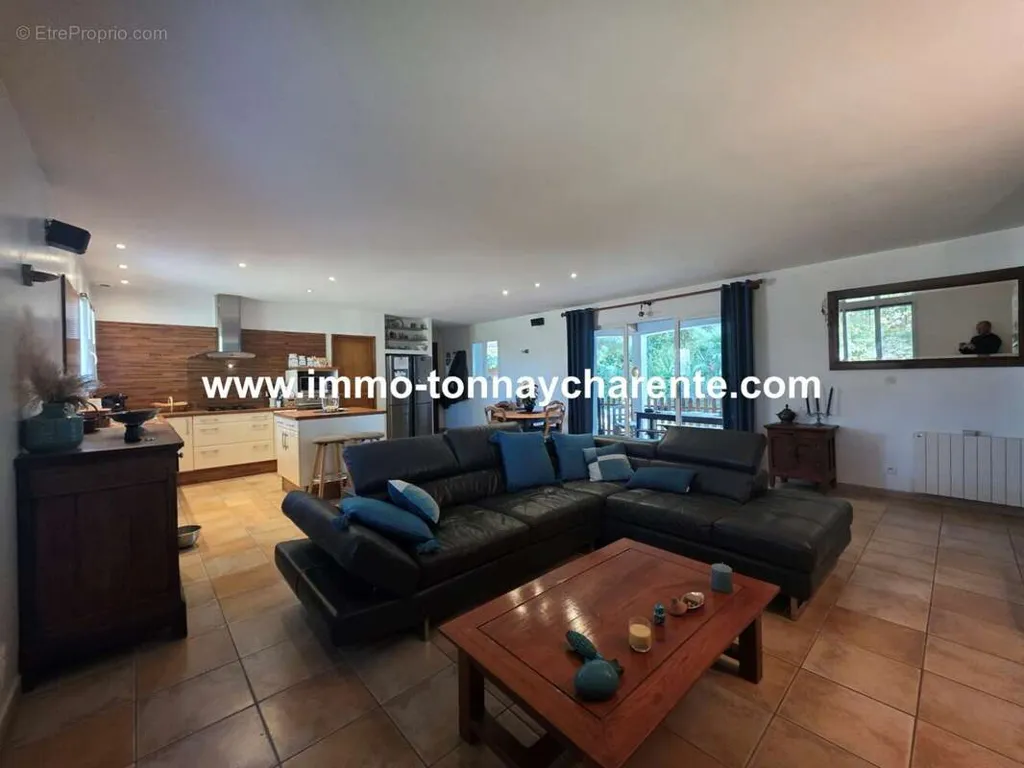 Living Room - Semi-Detached House with Garden in Tonnay-Charente