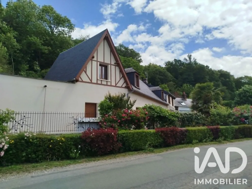 Extérieur - Maison de Plain-Pied avec Studio à Beaumont-le-Roger