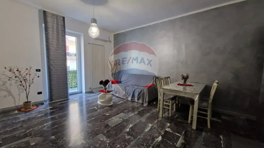 Séjour - Modernised Apartment with Balcony in Monopoli Centre