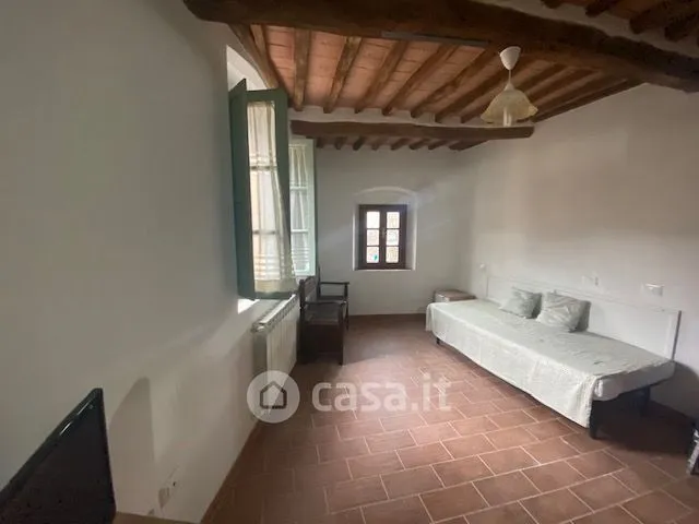 Magamistoad - Rearfitted Bilocale with Balcony in Buti