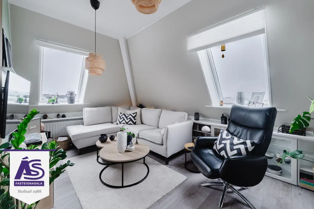 Séjour - Terraced House with Garden in Hafnarfjörður