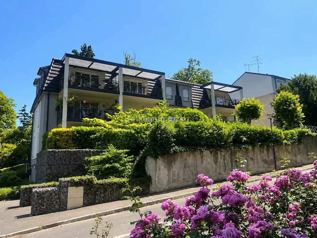 Extérieur - Appartement F2 avec Terrasse et Vue Verdure à Mulhouse