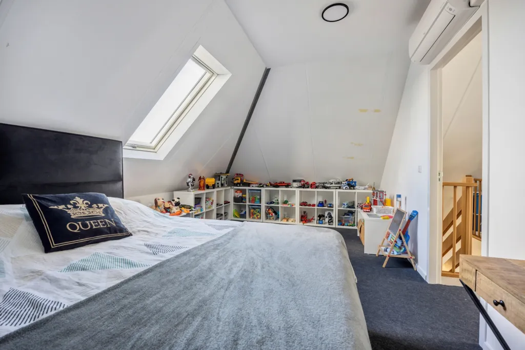 Magamistoad - Detached House with Business Hall in Breda