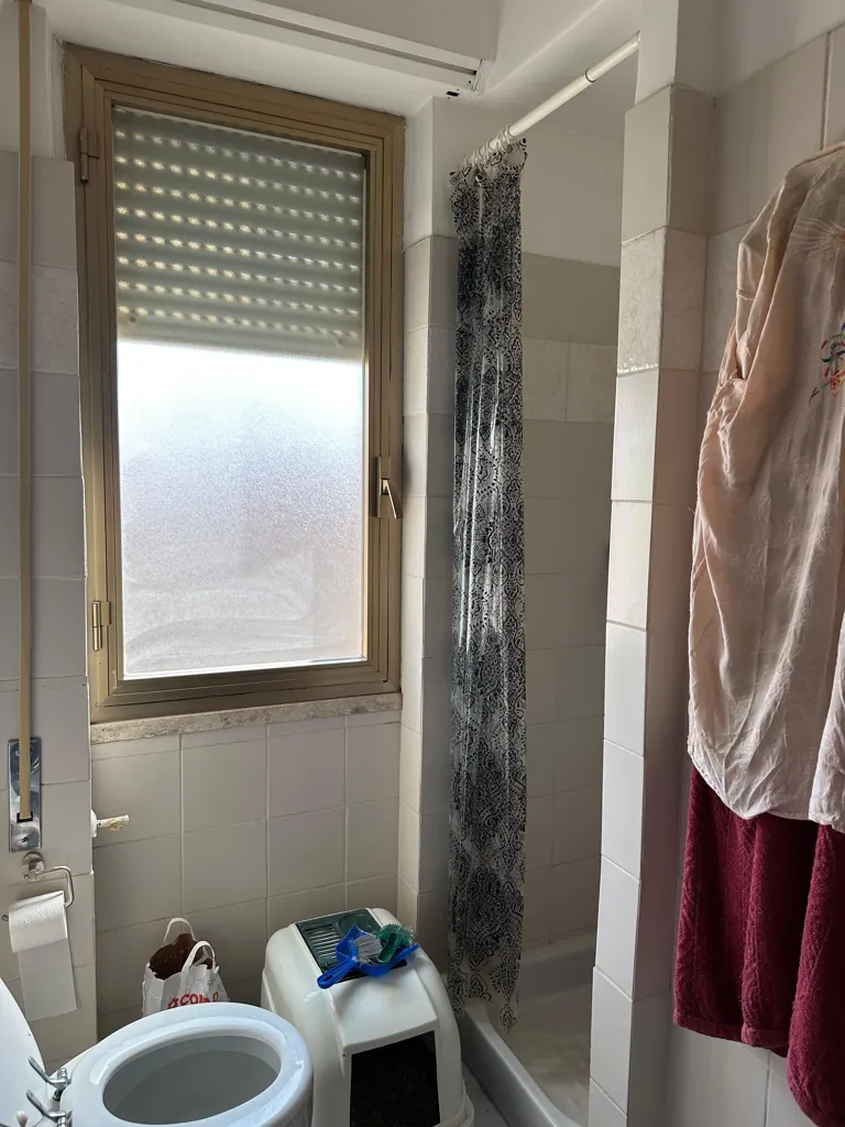 Salles de bain - Apartment with Balcony in Nettuno