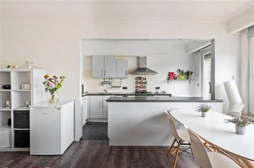 Cuisine - Appartement Instapklaar avec Vue sur Merksem