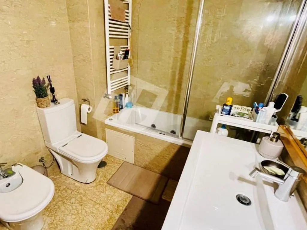 Salles de bain - Luxury Apartment with River View in Aveiro