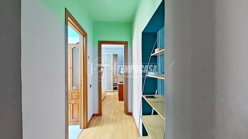 hallway_entrance