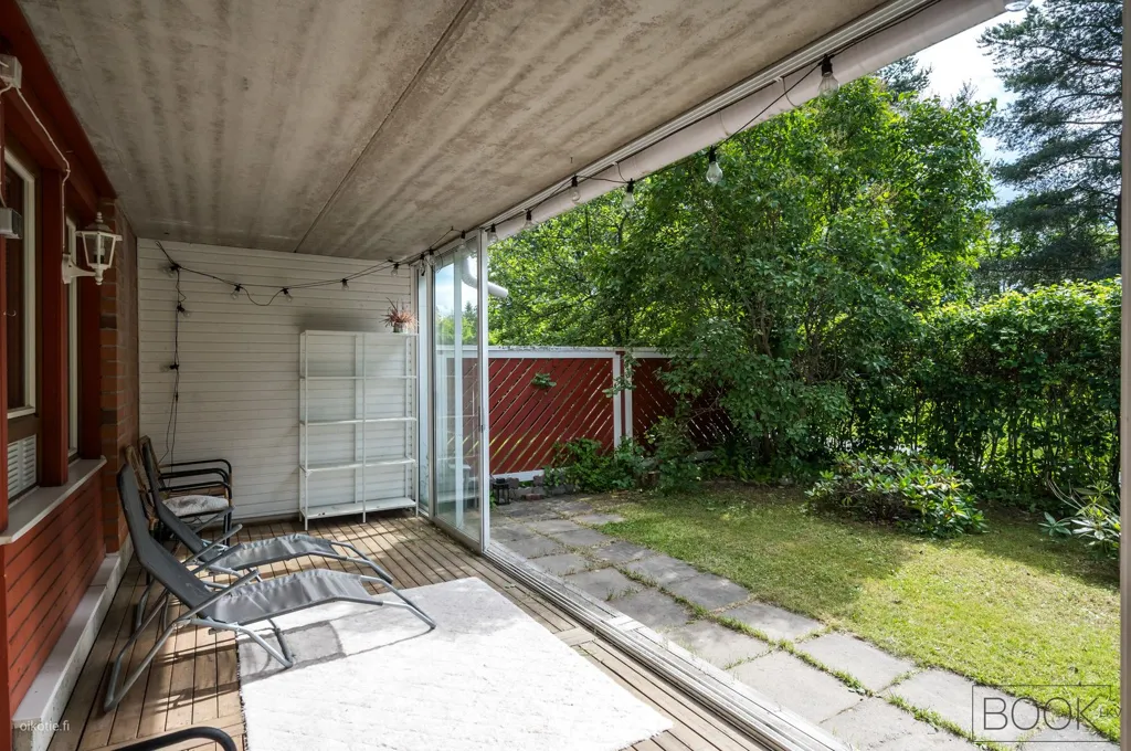 Terrasse - Spacious Apartment with Garden in Mäntylä, Oulu