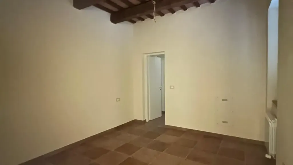 Pièces - Maison 7 pièces à IT