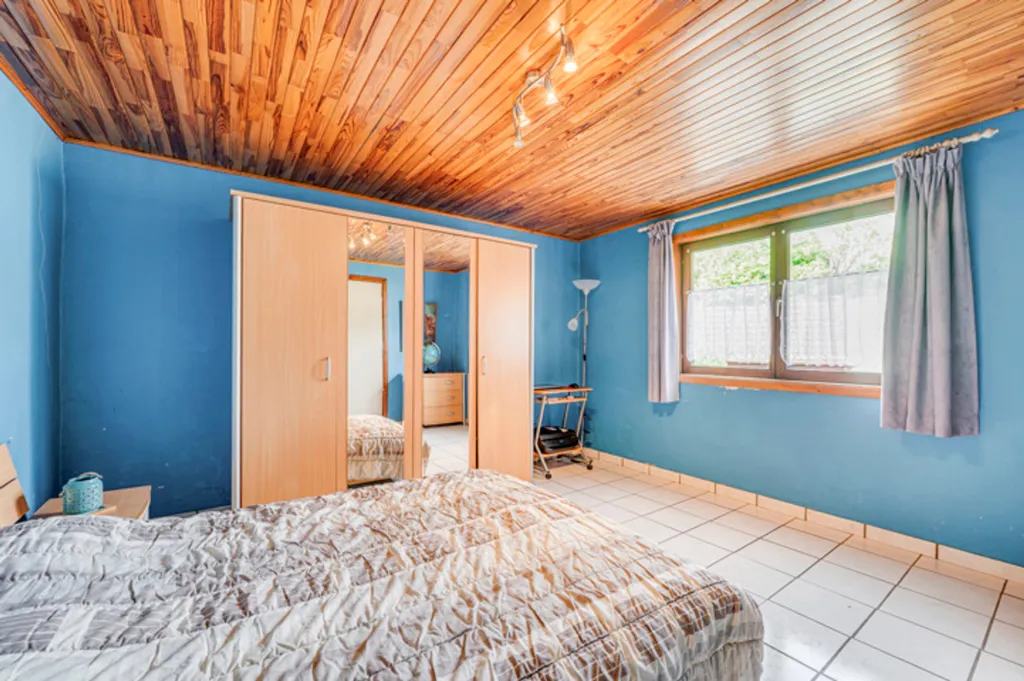 Chambres - Maison Plain Pied avec Jardin et Garage à Hensies