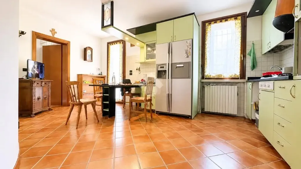 Cuisine - Independent Villa with Garden in Sorgà