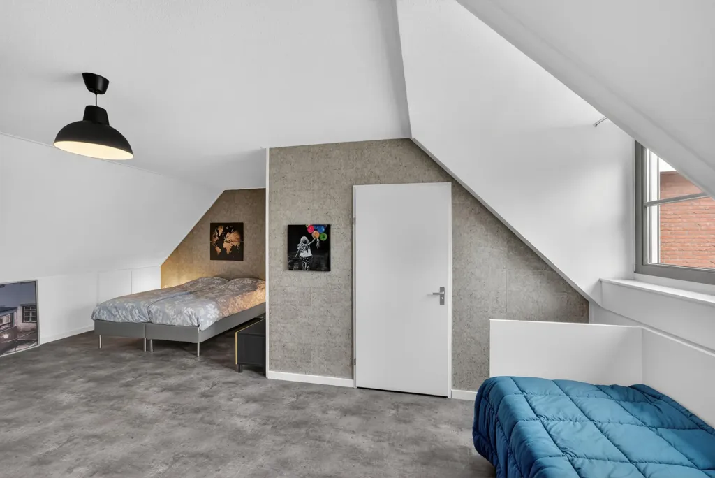 Bedrooms - Half-Freestanding House with Harbour View in Oude-Tonge