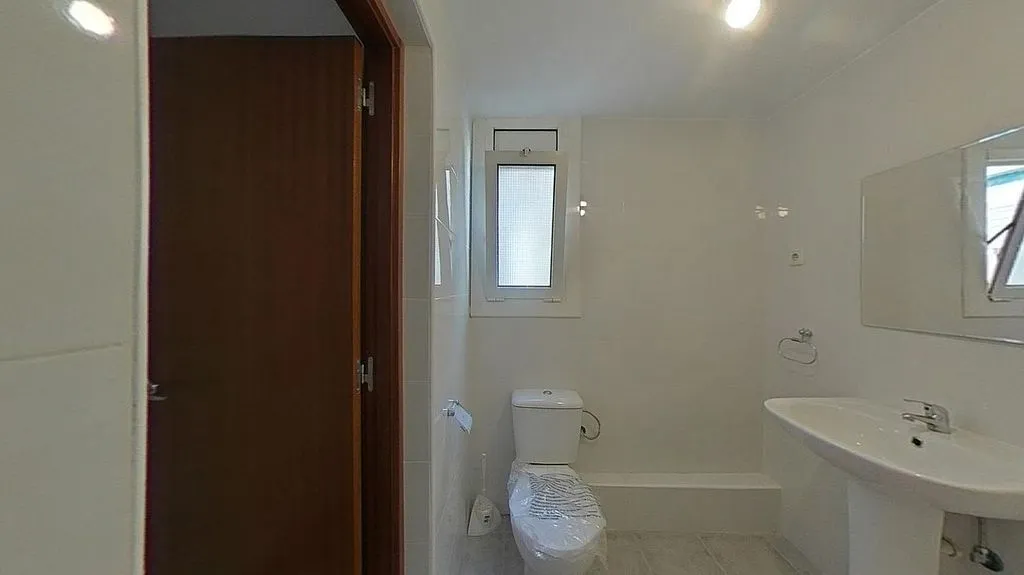 Vannitoad - 3-Bedroom Apartment in Mollet del Vallès