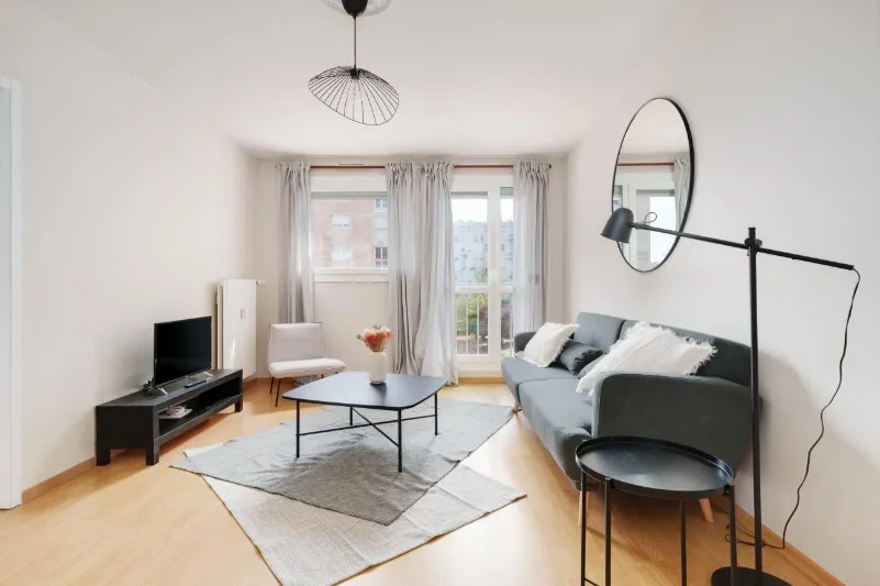 Séjour - Appartement Refait à Neuf avec Parking à Nancy