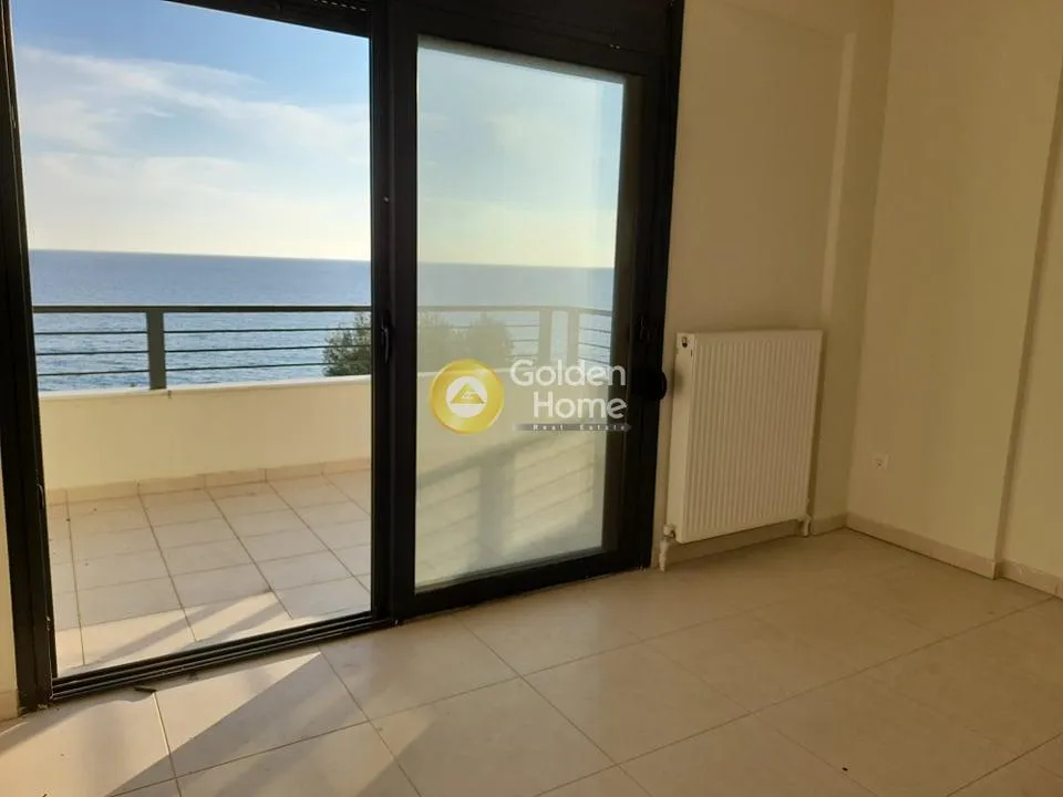 Pièces - Seafront Mezzanine in Molos Kalives, Kassandra
