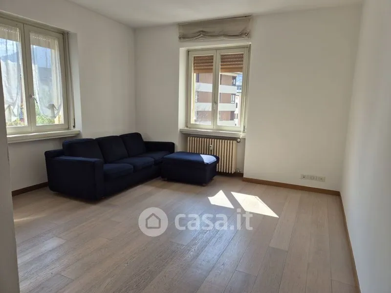 Elutuba - Rustic Apartment with Balcony in Sondrio
